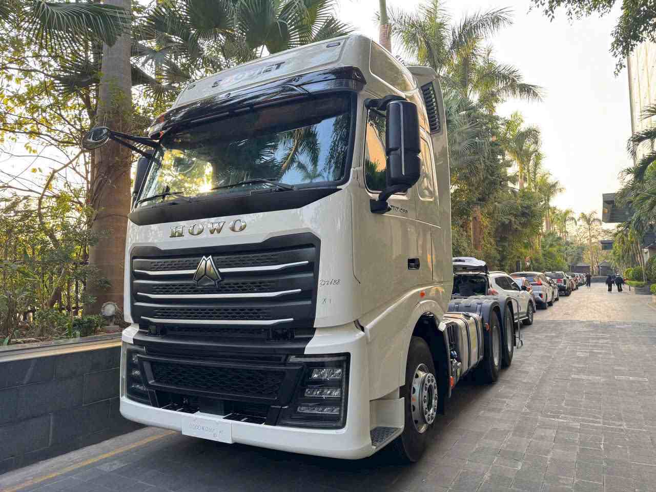 Xe Đầu Kéo Howo TH7-460hp (New 2025)