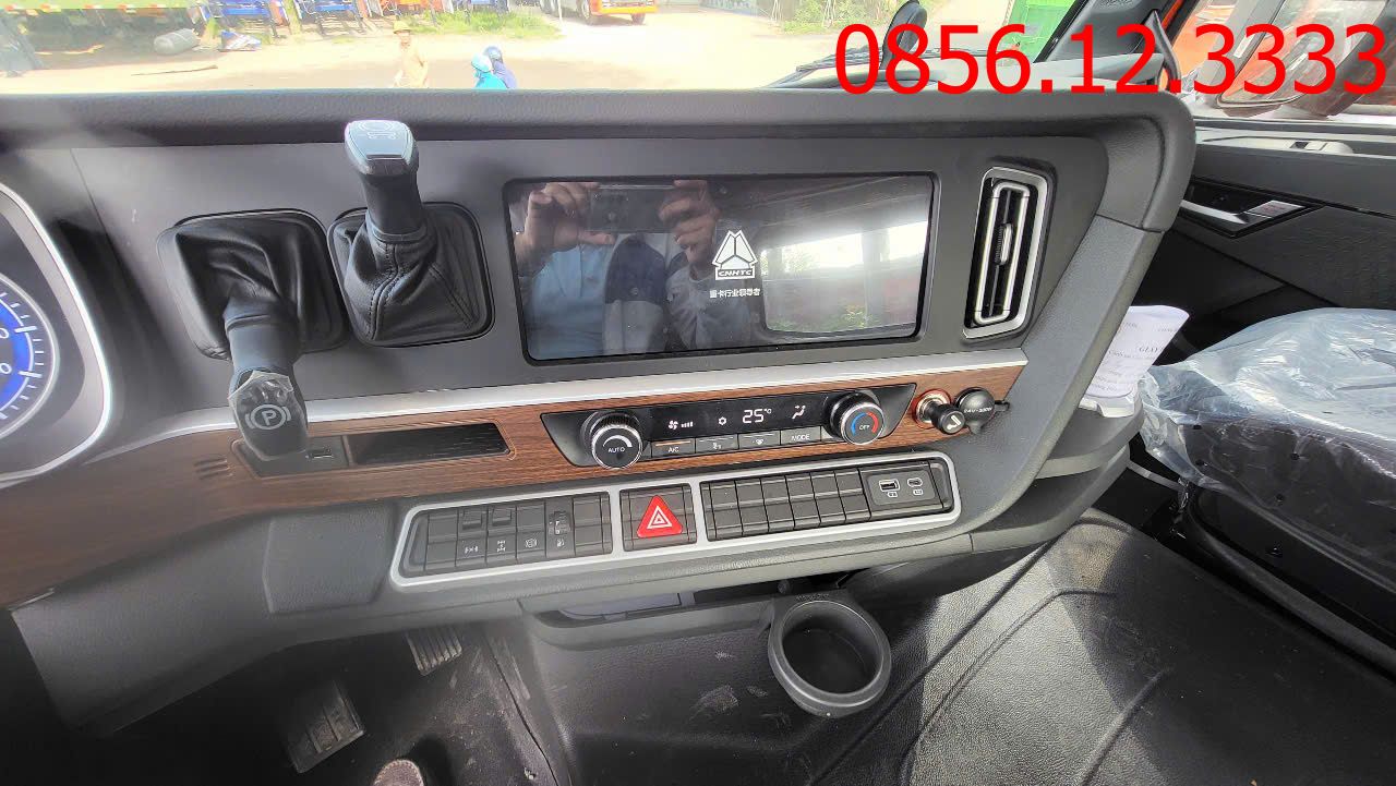 Màn hình táp lô giải trí 12,3 inch